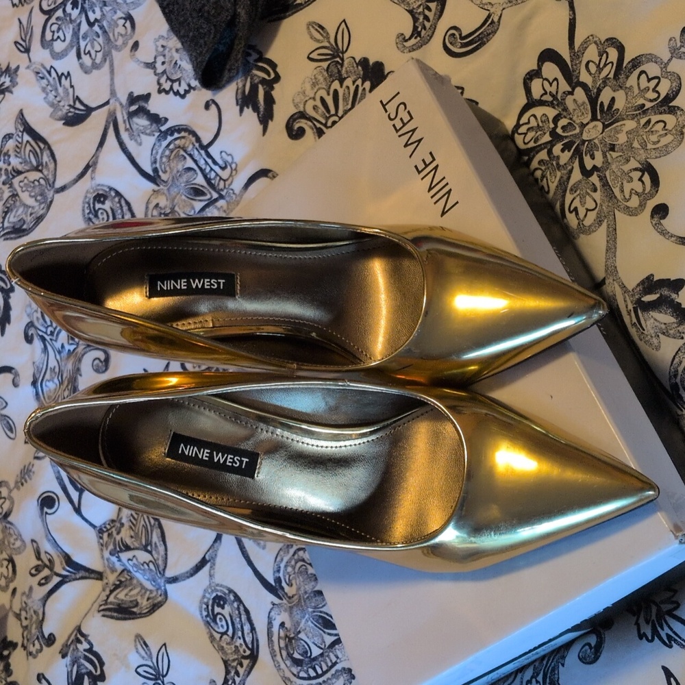 Nine West Metallic Gold Pointed Toe Pumps